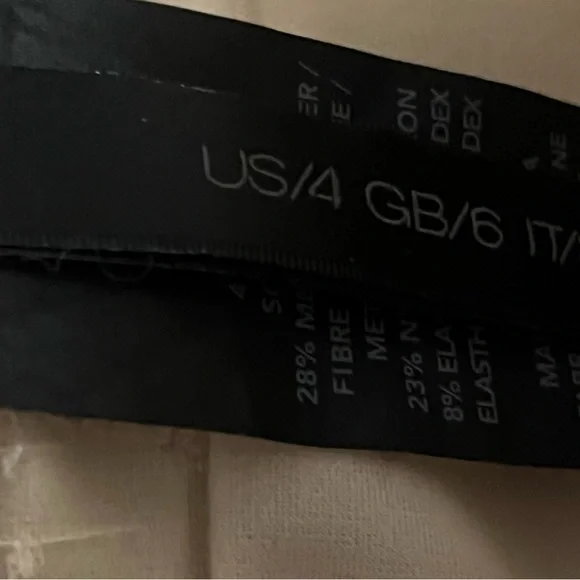 Donna Karan Sz US 4, GB 6 Ecru Silk Skirt - Picture 15 of 16